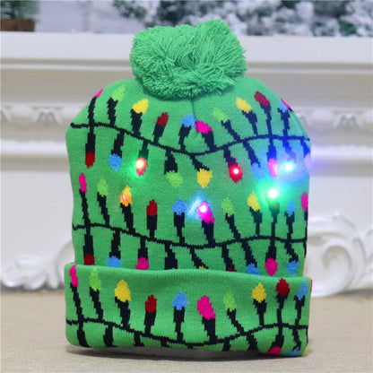 Strikket julehue med LED-belysning – TILBUD -50 % 🎅🎄💡