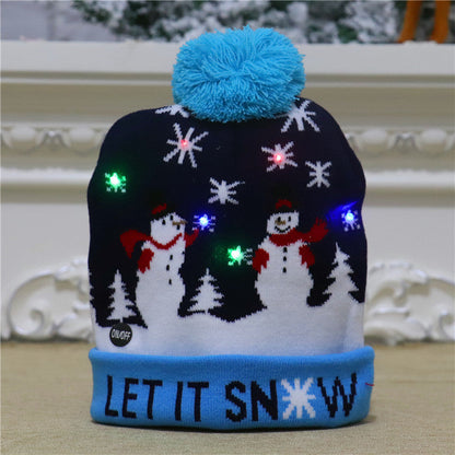 Strikket julehue med LED-belysning – TILBUD -50 % 🎅🎄💡