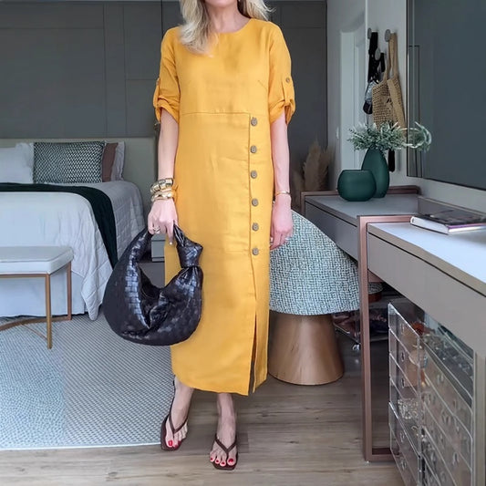 Дамска макси рокля със страничен разрез и копчета