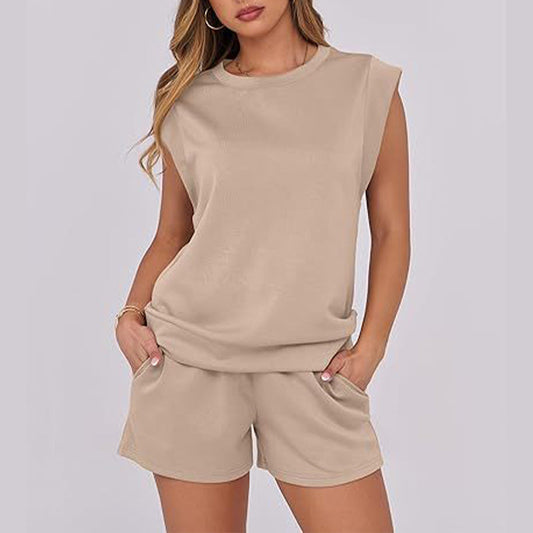 Дамски комплект от 2 части с ръкав с шапка и шорти с шнур