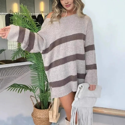 Дамски пуловер с обло деколте и райета