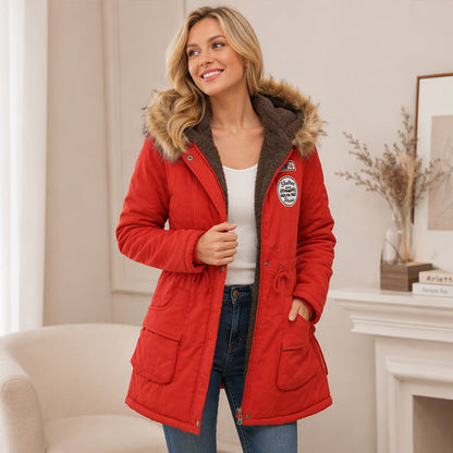 🧥 Koselig beskyttelse, god bevegelsesfrihet | Parka med hette og varmt fôr for damer