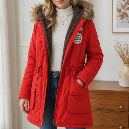 🧥 Koselig beskyttelse, god bevegelsesfrihet | Parka med hette og varmt fôr for damer