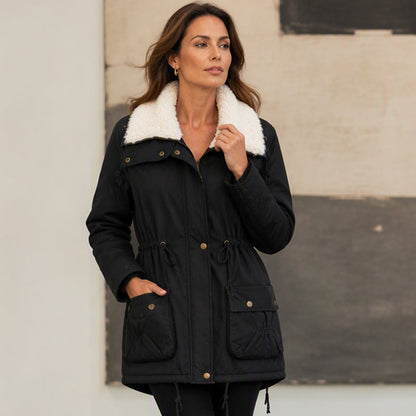 🔥 50% RABATT 🔥 Halvlang Vattert Damejakke med Hette – Varm, Vindtett & Stilfull for Høst & Vinter 🧥❄️