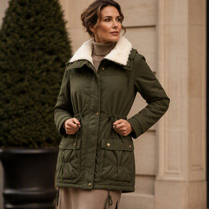 🔥 50% RABATT 🔥 Halvlang Vattert Damejakke med Hette – Varm, Vindtett & Stilfull for Høst & Vinter 🧥❄️