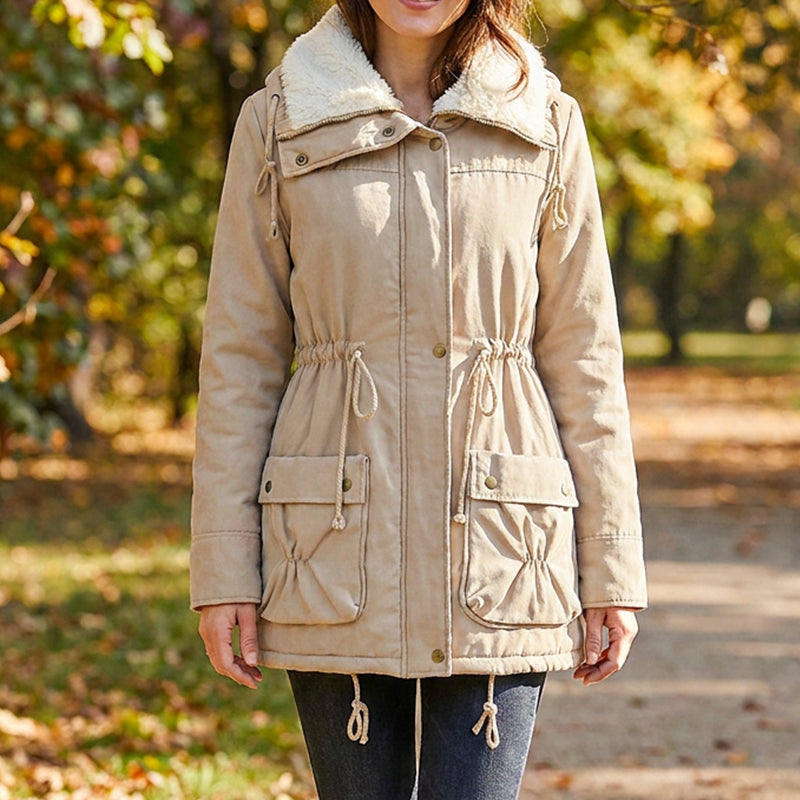 🔥 50% RABATT 🔥 Halvlang Vattert Damejakke med Hette – Varm, Vindtett & Stilfull for Høst & Vinter 🧥❄️