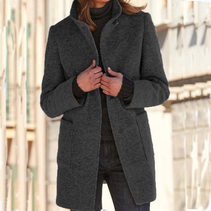🧥 Damejakke i ull med ståkrage, i vintage-stil